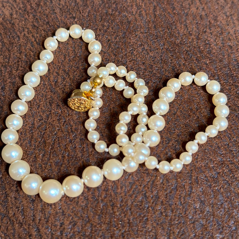 Vintage Pearl Necklace